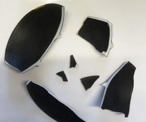 broken-black-bowl